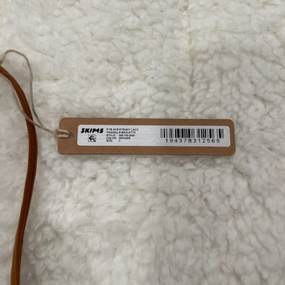 Bronze Skims Fits Everybody Lace Triangle Bralette LG NWT - Picture 3 of 3